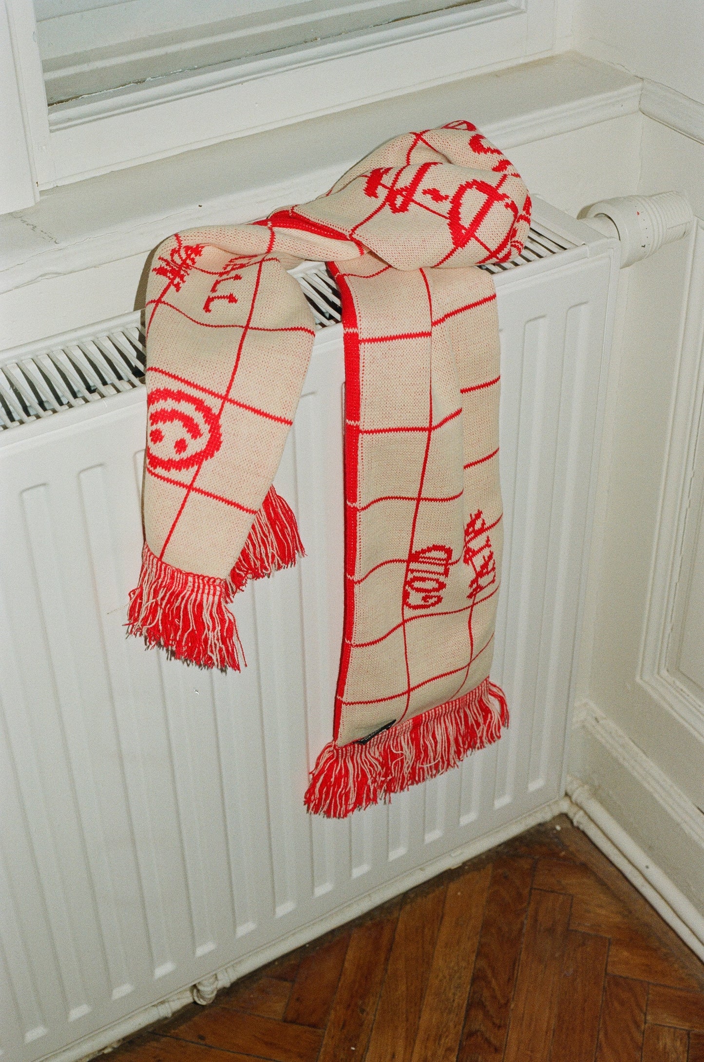 Knit scarf