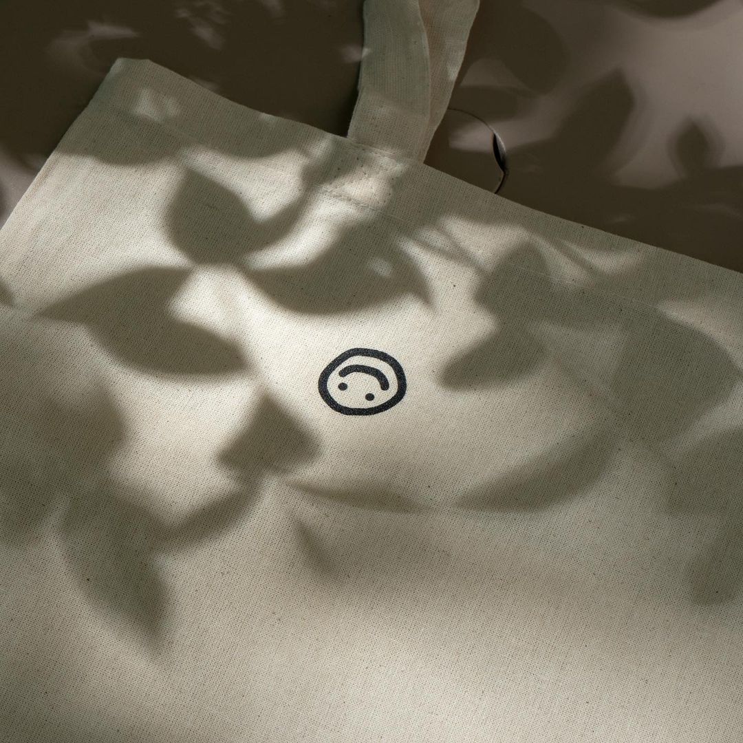 Tote bag